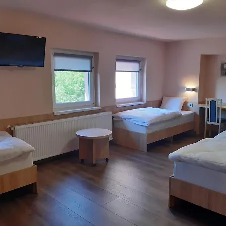 Katalin Motel&Étterem Berettyóújfalu Esterno foto